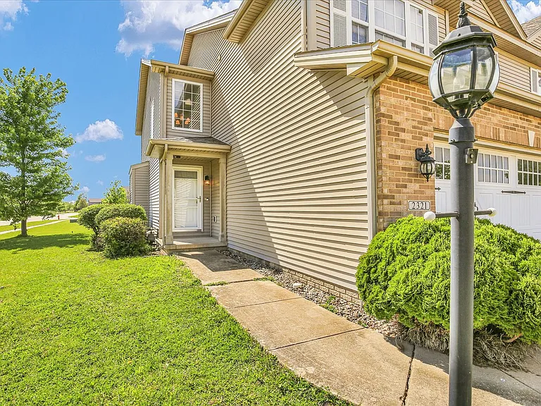 2321 Blanche Ln — Photo 37