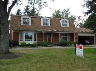 5432 Centerbrook Dr, West Bloomfield, MI