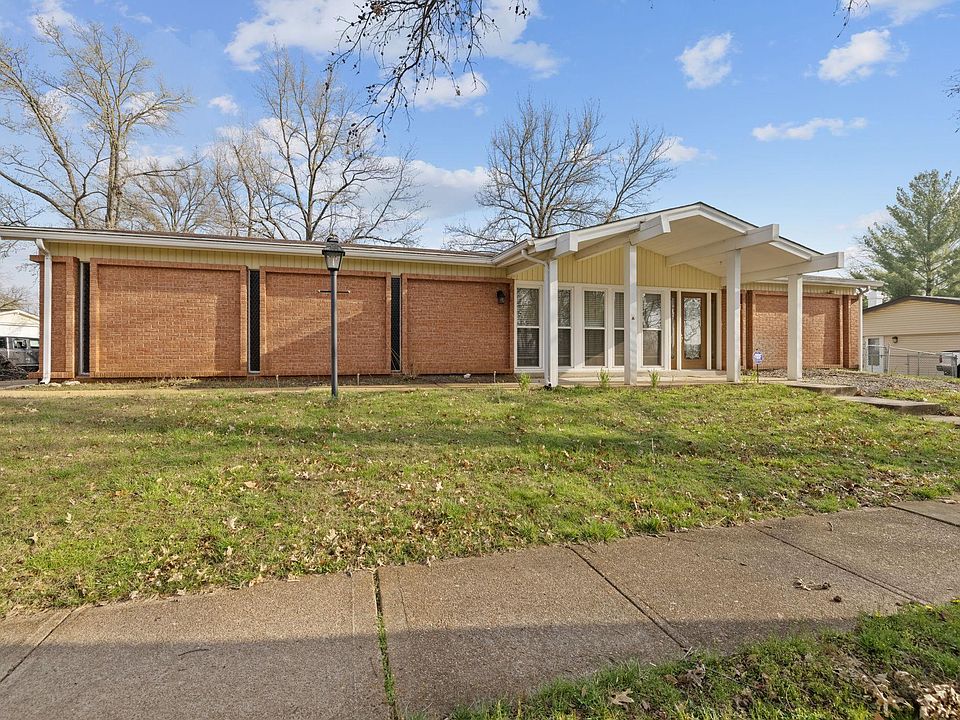 1st image of 4649 McIlroy Dr