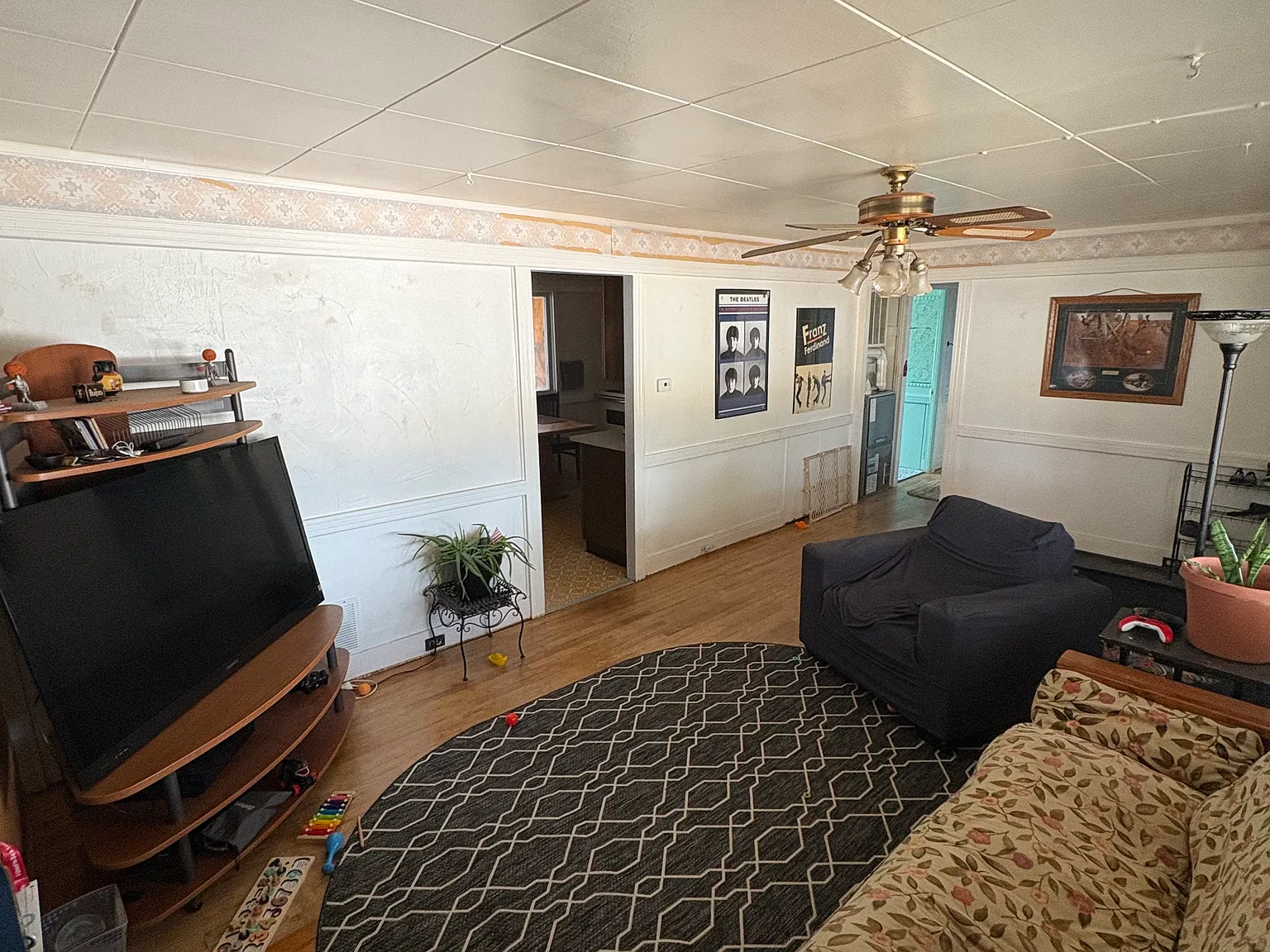 5 bed, 2000 sqft, $950 — Photo 4