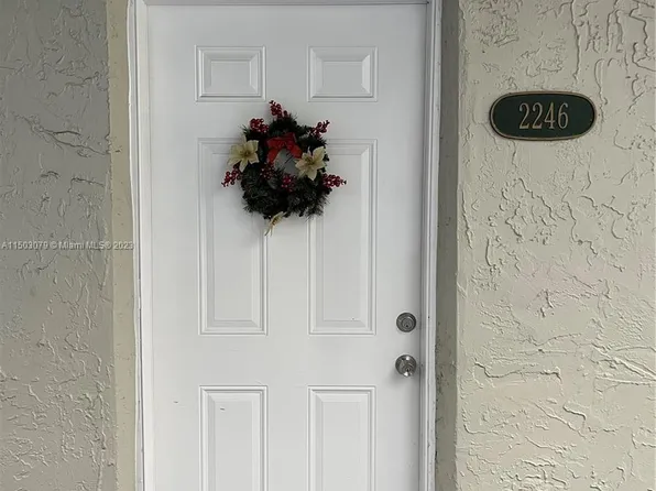 10000 NW Eighty Court Samari Lake Est #2246, Hialeah, FL 33016