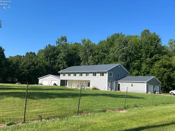 305 W 10th St, Sycamore, OH 44882
