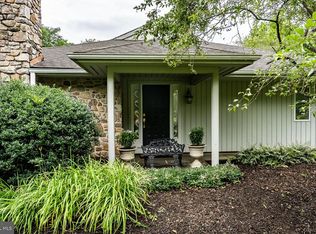 24 Tullamore Dr, West Chester, PA 19382