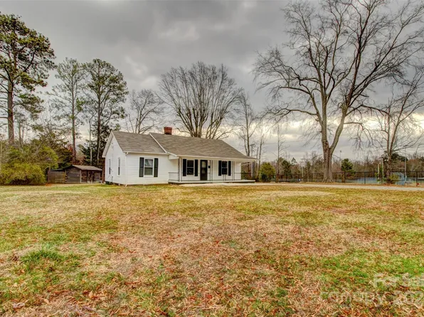 211 S Rudisill Ave, Cherryville, NC 28021