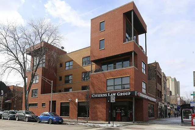 1150 N Hoyne Ave #1N