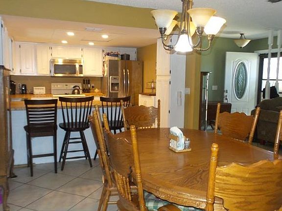 5th image of 1476 Acorn Ct