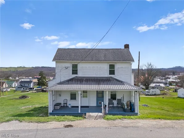 110 Dewey Ave, Freeport, OH 43973