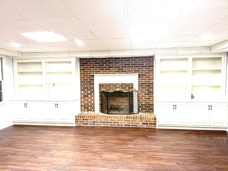 8870 Glen Ferry Dr — Photo 4