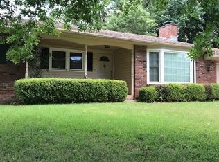 1628 Glenwood Pl, Carthage, MO 64836