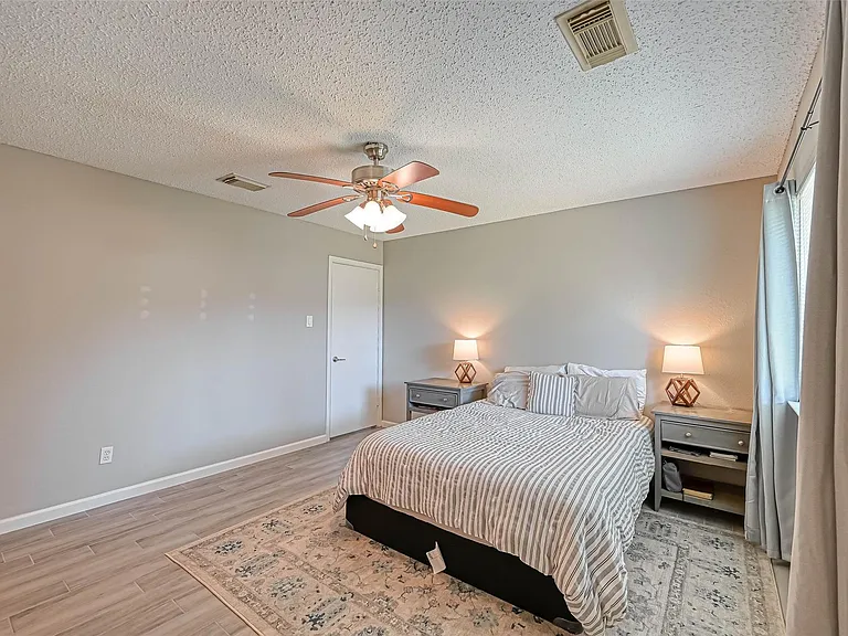 22622 John Rolfe Ln — Photo 17