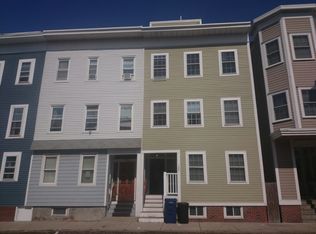 142 D St #1, South Boston, MA 02127
