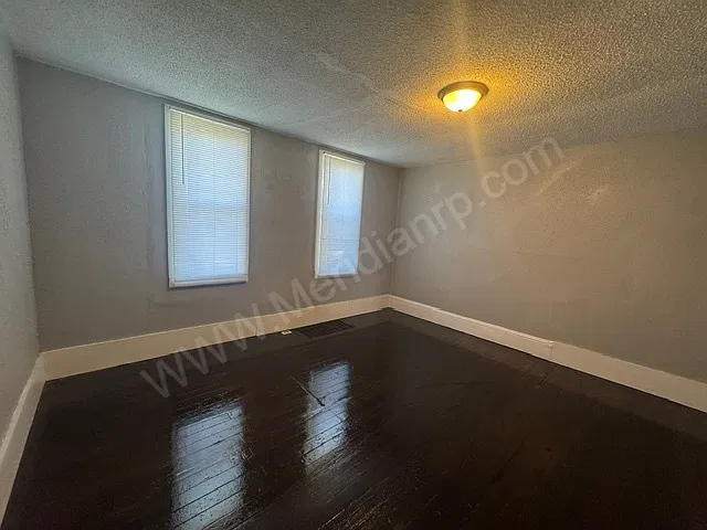 420 East Masterson Avenue - 1 — Photo 2