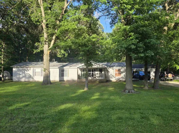 1867 S Five Mile Rd, Midland, MI 48640