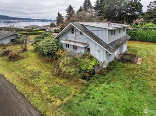 18484 Viking Way NW, Poulsbo, WA 98370