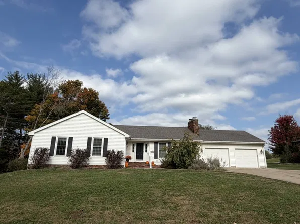 2120 Oaklawn Dr, Chillicothe, MO 64601
