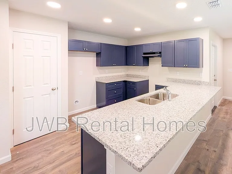 8617 Dandy Ave — Photo 2