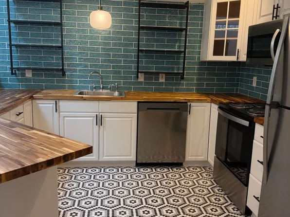 76 North Lexington Avenue, 76 N Lexington Ave #B, Asheville, NC 28801