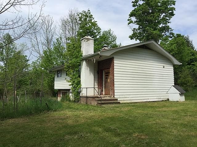 2nd image of 678 Bly Rd
