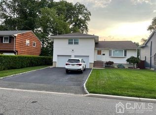 78 Elm St, Colonia, NJ 07067