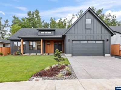 648 Parker Loop, Silverton, OR, 97381