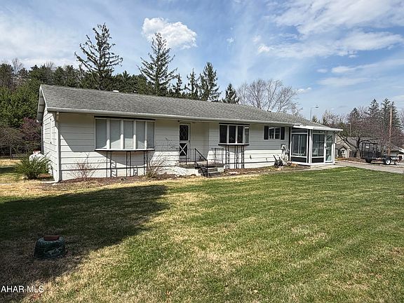 2nd image of 1039 Bell Tip Rd