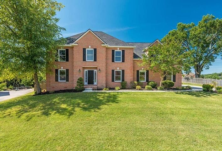 1st image of 3210 Whispering Oaks Dr