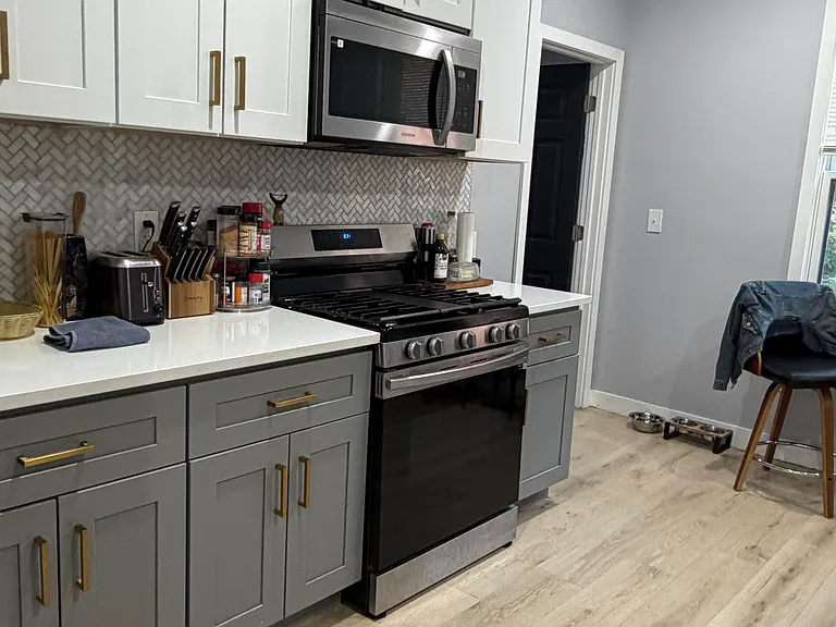 8631 Beaubien St #5 — Photo 9