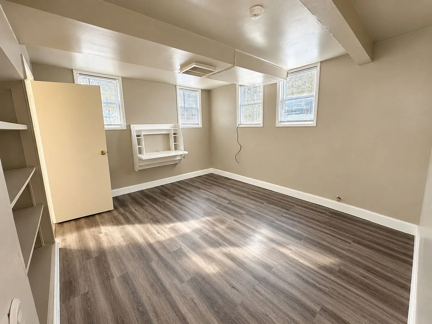 1006 N Garden St — Photo 3