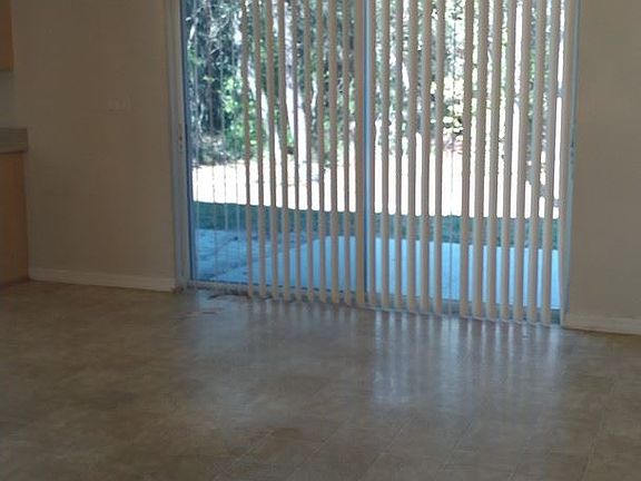 3rd image of 5907 N Summerfield Pt