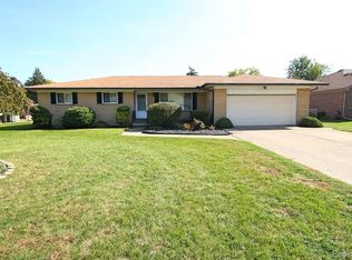 36080 Briarcliff Rd, Sterling Heights, MI 48312