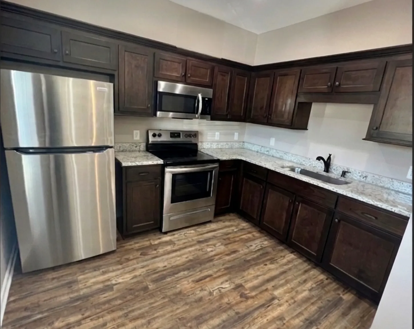 Available Now 2 Bedroom, 1 Bath Shelbyville Tn! — Photo 1