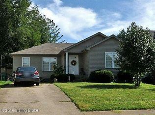 12100 Bay Run Dr, Worthington Hills, KY 40245