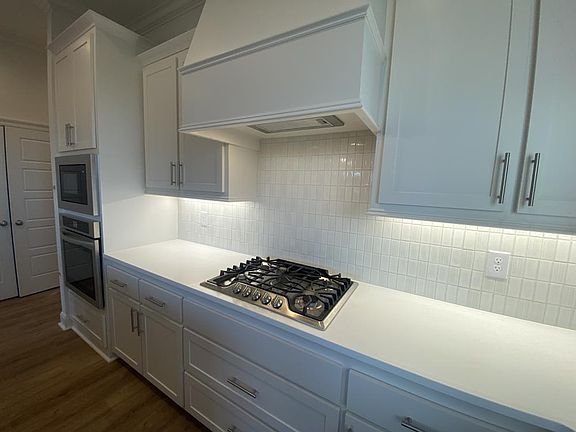4th image of 2357 Bradbury Pl