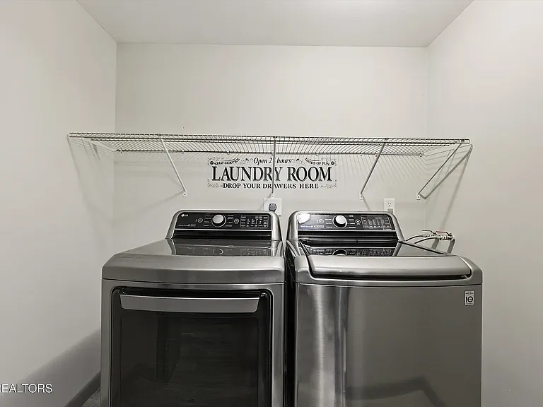 6579 E Garwood Cir — Photo 16