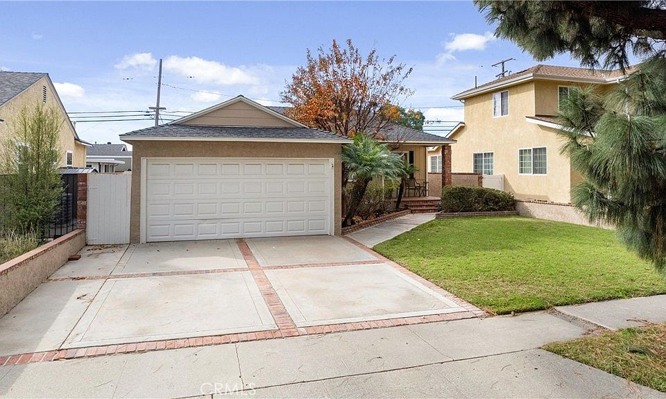 1st image of 3833 Knoxville Ave