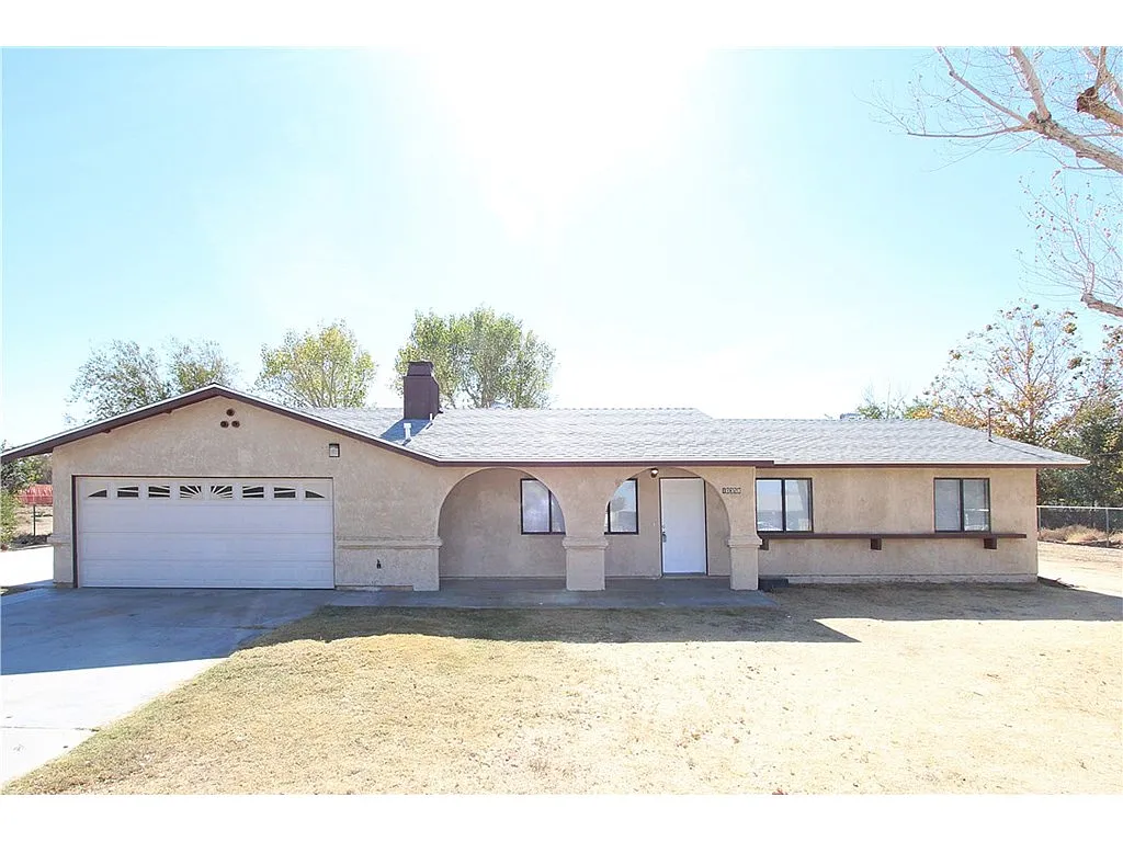 10358 E Avenue S4 photo 1