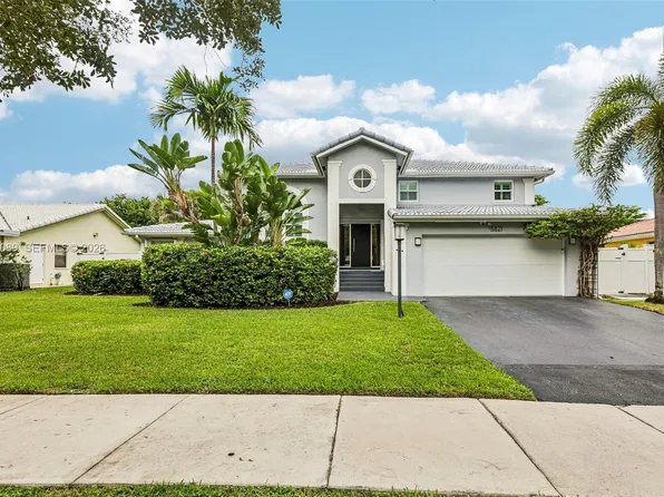 5821 Hawkes Bluff Ave, Davie, FL 33331