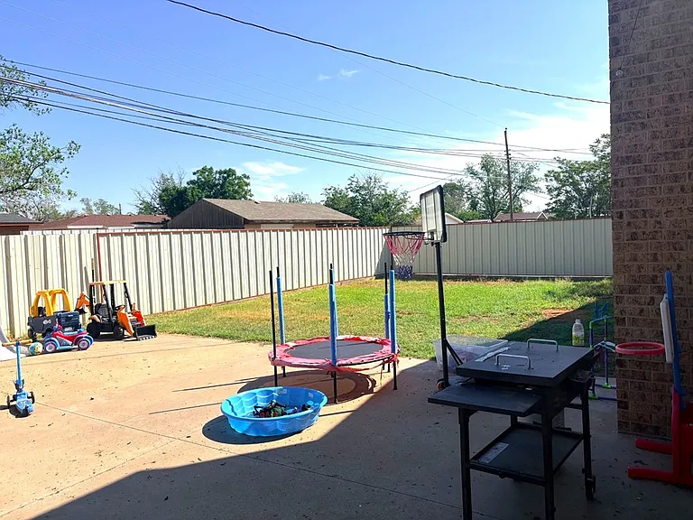 2511 Beechwood St — Photo 21