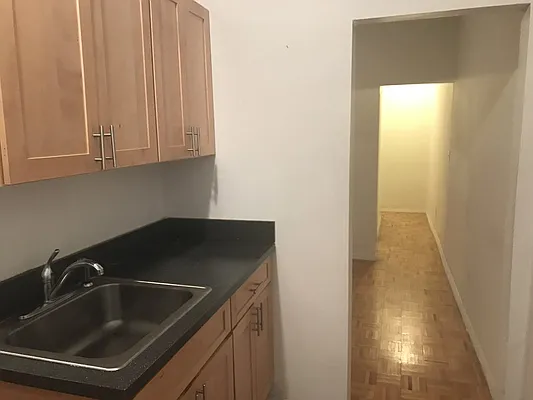 Rented by AD Real Estate Investors | media 7