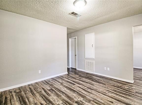 2nd image of 207 Celia Ave Unit A