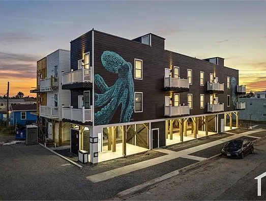 801 Avenue K — Photo 15