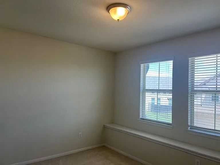 3240 E Whitestone Blvd #75 — Photo 17