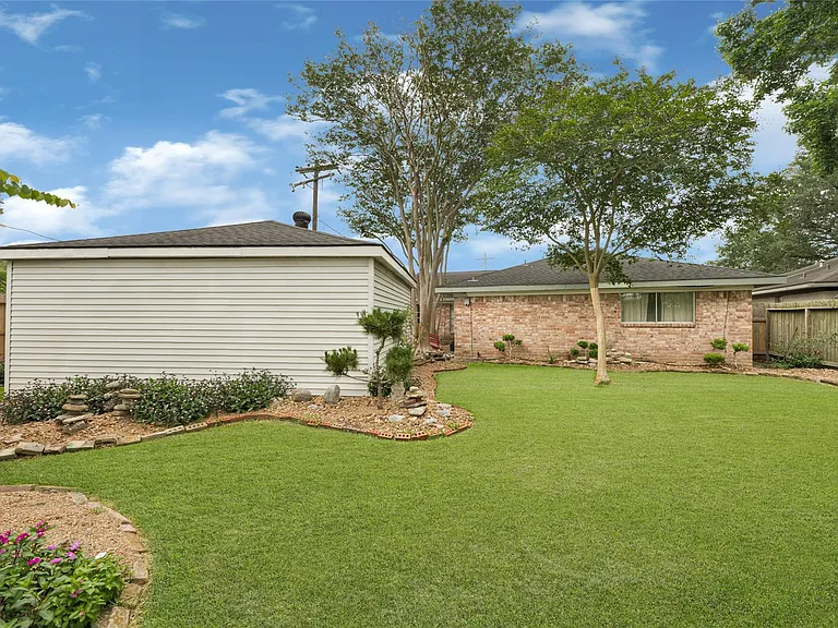 11826 Oceanview St — Photo 24