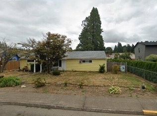 432 N Broadway St, Estacada, OR 97023