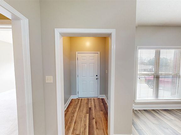 2nd image of 359 Ridgeview Dr