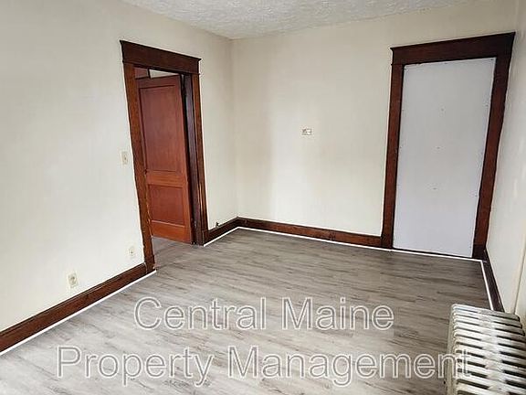3rd image of 76 Ash St #4