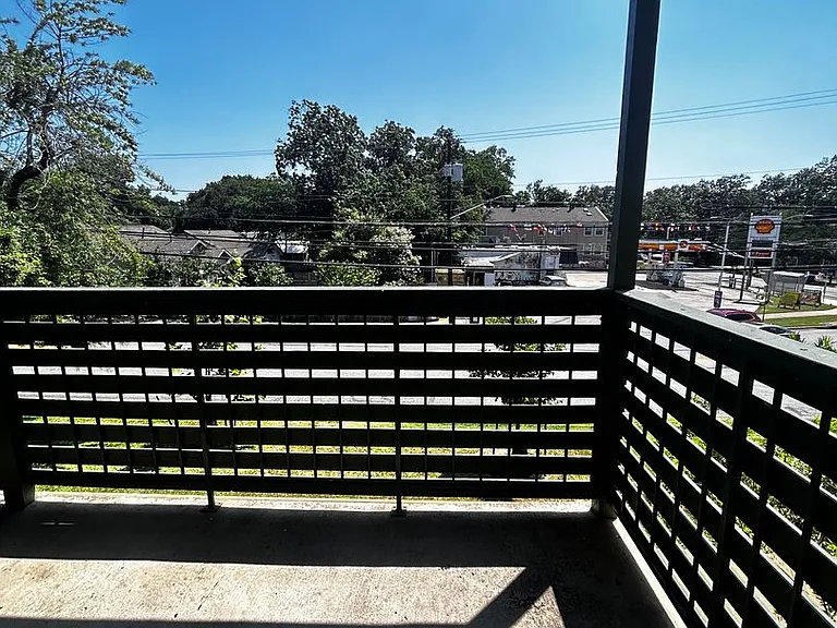 Oak Park Apartments — Photo 63