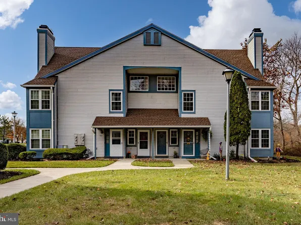 124 Andover Pl, Robbinsville, NJ 08691