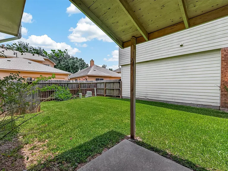 15903 Timber Chase Dr — Photo 41