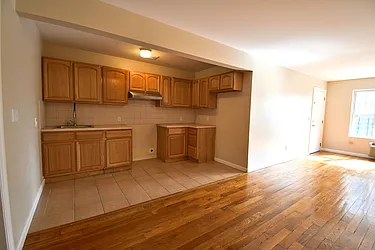 229B West Tremont Avenue, #3